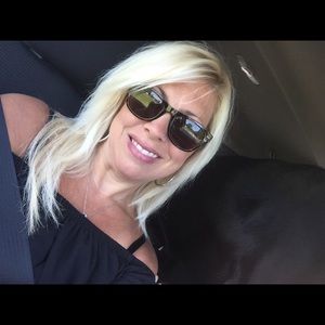 Meet your Posher, Bill